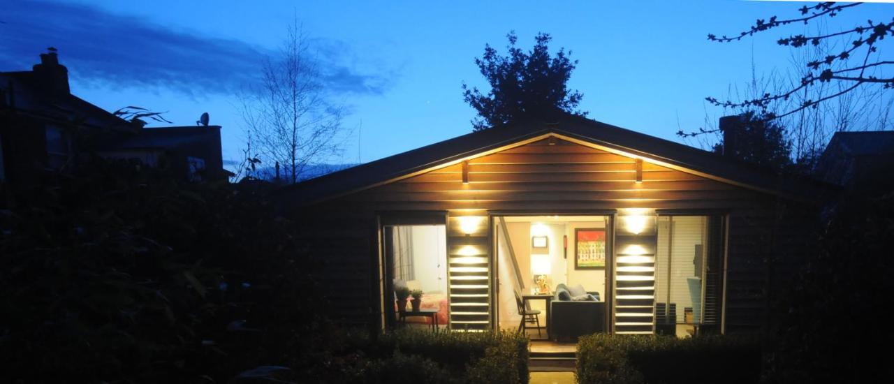 The Cabin チェルトナム エクステリア 写真